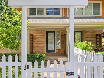 24-5851 Cowichan Street - 4