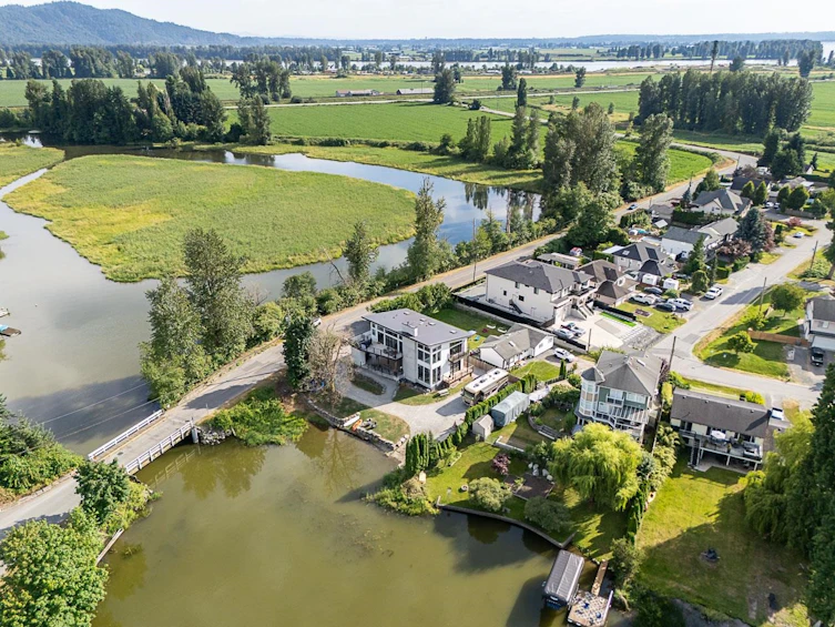 35727 Shook Road, Mission, BC, V2V 7L7 - 39