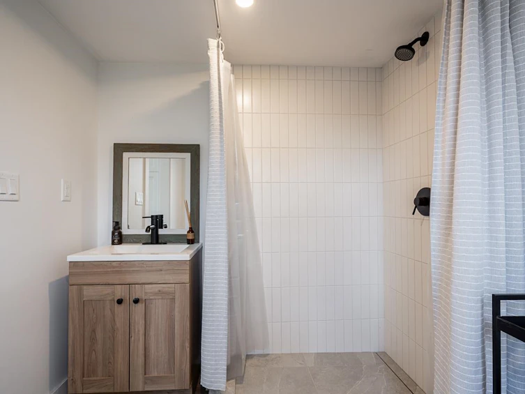 35727 Shook Road, Mission, BC, V2V 7L7 - 33