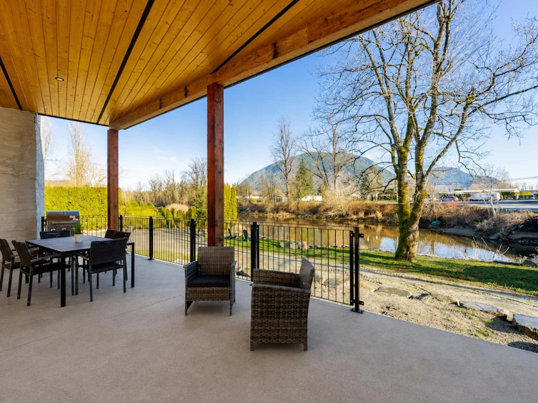 35727 Shook Road, Mission, BC, V2V 7L7 - 4