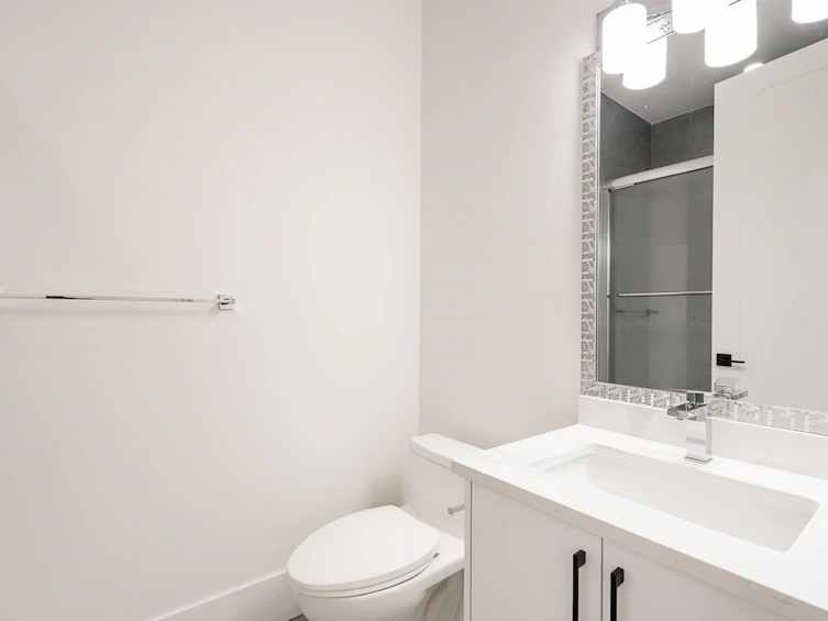 A-45945 Lewis Avenue, Chilliwack, BC, V2P 3C3 - 35