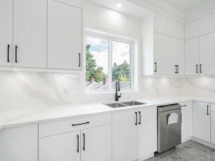 A-45945 Lewis Avenue, Chilliwack, BC, V2P 3C3 - 12