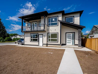 B-45945 Lewis Avenue - 4