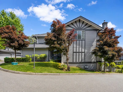 120-1685 Pinetree Way - 3