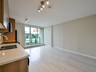 503-13325 102a Avenue - 5