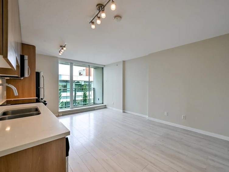 503-13325 102a Avenue, Surrey, BC, V3T 1P6 - 5