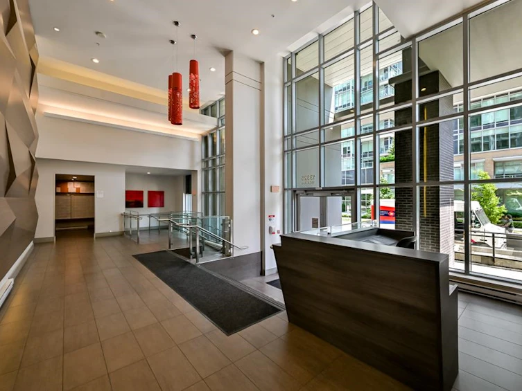 503-13325 102a Avenue, Surrey, BC, V3T 1P6 - 23