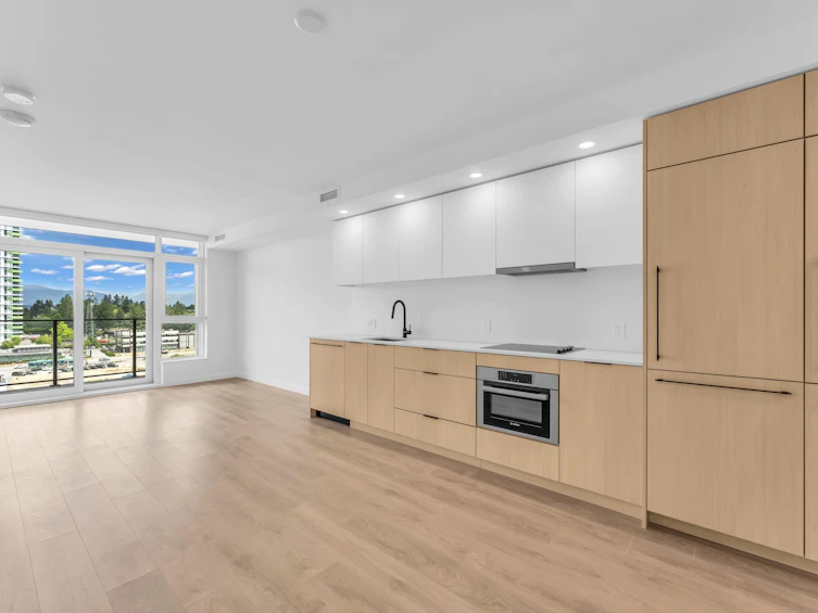 1111-13738 Central Avenue, Surrey, BC, V3T 0X5 - 6