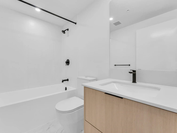 1111-13738 Central Avenue, Surrey, BC, V3T 0X5 - 10