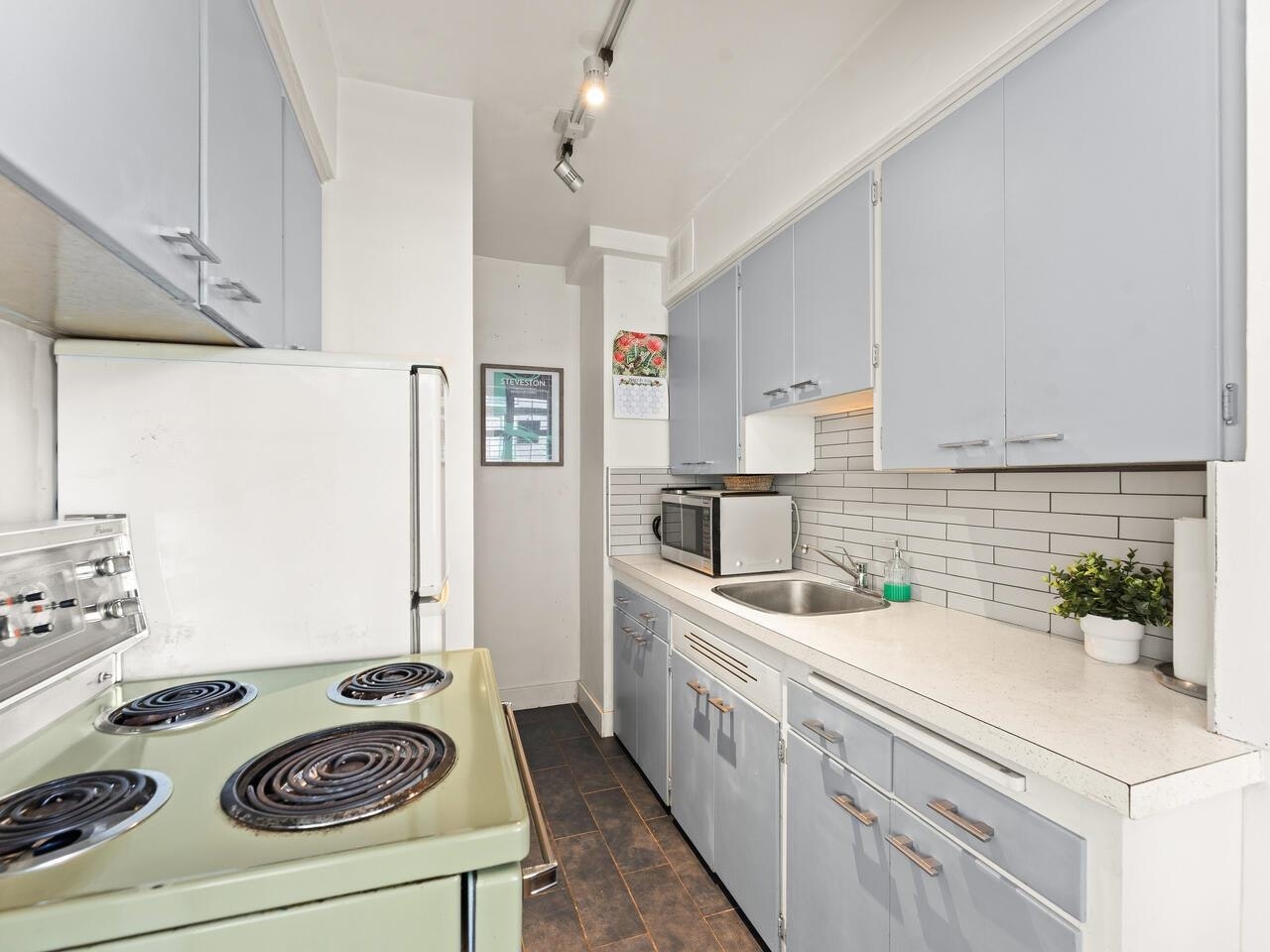 304-1975 Pendrell Street, Vancouver, BC, V6G 1T6 - 10