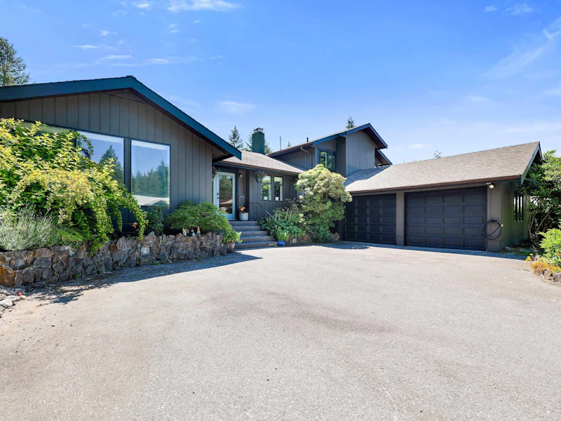 2539 Jura Crescent, Squamish BC V8B 0P1