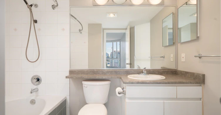 1704-1235 Quayside Drive, New Westminster, BC, V3M 6J5 - 15