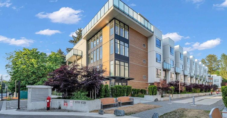 310-6338 King George Boulevard, Surrey, BC, V3X 0L5