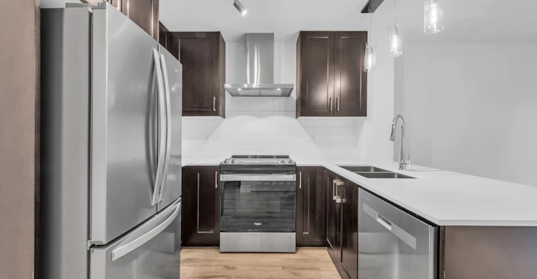 310-6338 King George Boulevard, Surrey, BC, V3X 0L5 - 3