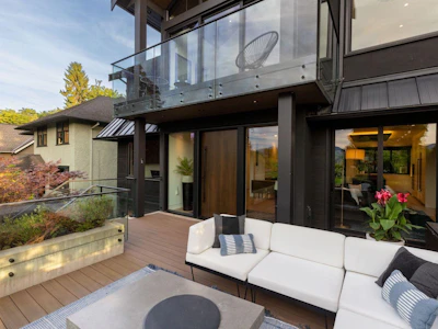 4328 Locarno Crescent - 3