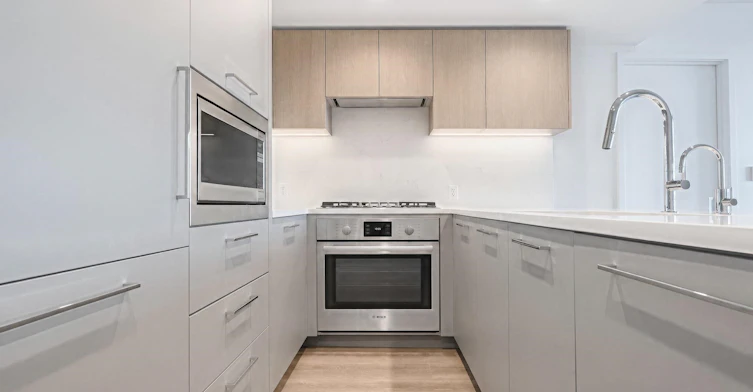 701-6608 Sussex Avenue, Burnaby, BC, V5H 3C6 - 5