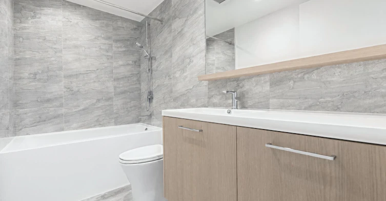 701-6608 Sussex Avenue, Burnaby, BC, V5H 3C6 - 9