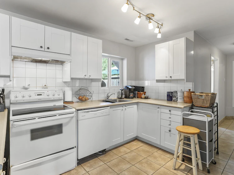 11717 209 Street, Maple Ridge, BC, V2X 7S6 - 13