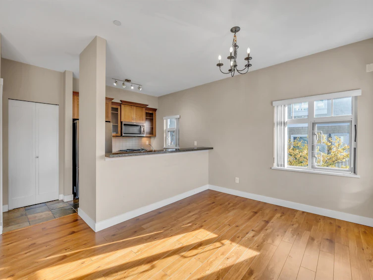 157-7388 Macpherson Avenue, Burnaby, BC, V5J 0A1 - 7