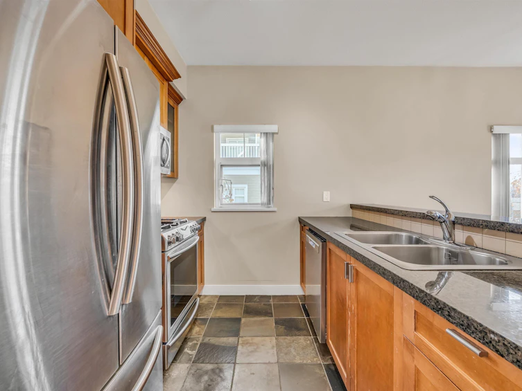 157-7388 Macpherson Avenue, Burnaby, BC, V5J 0A1 - 9