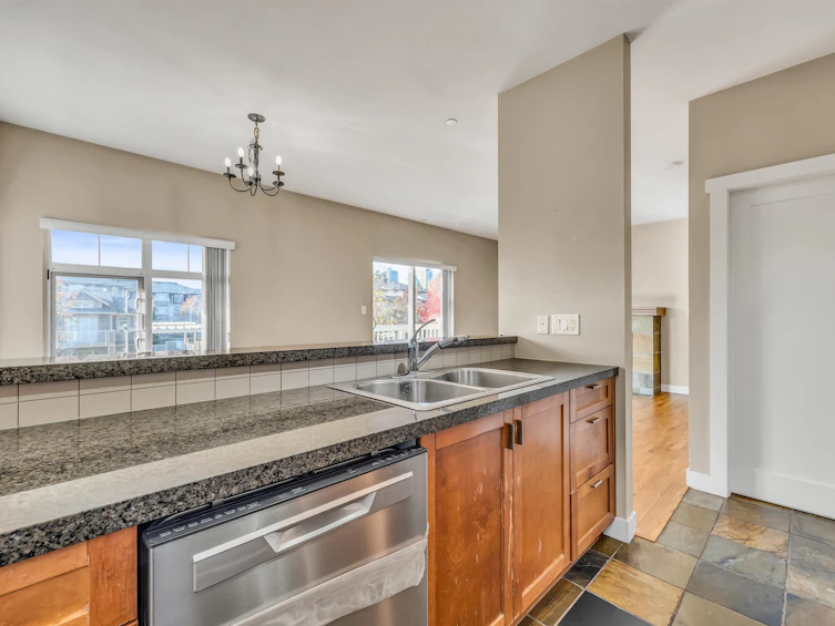 157-7388 Macpherson Avenue, Burnaby, BC, V5J 0A1 - 10