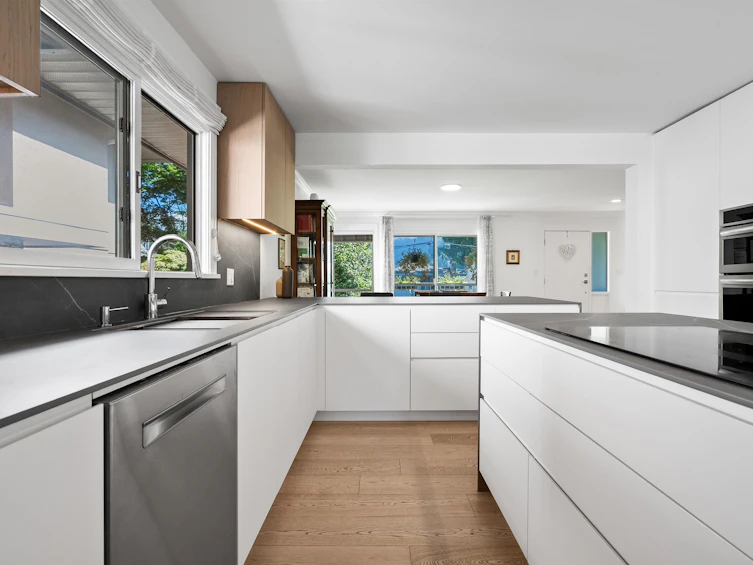 6422 Douglas Street, West Vancouver, BC, V7W 2G2 - 14