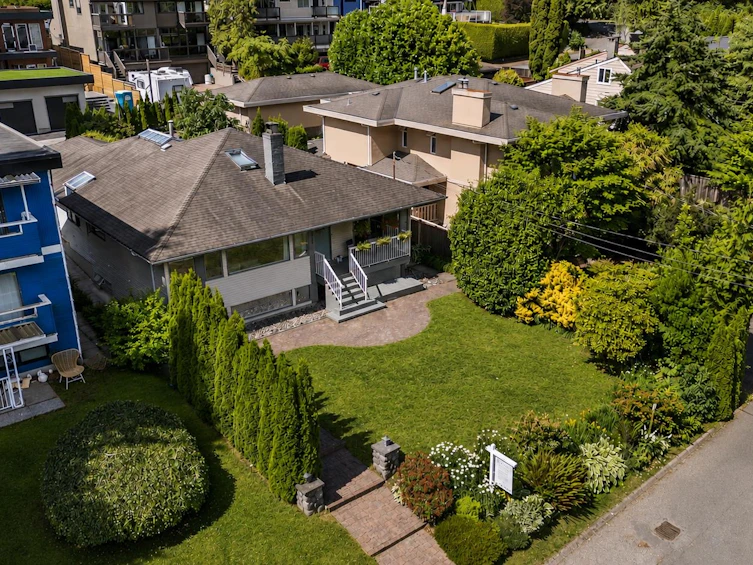6422 Douglas Street, West Vancouver, BC, V7W 2G2 - 38