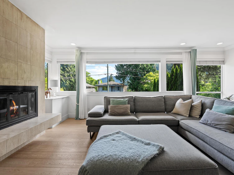 6422 Douglas Street, West Vancouver, BC, V7W 2G2 - 6