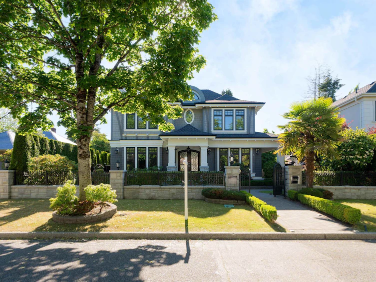 6869 Selkirk Street, Vancouver, BC, V6P 4H1 - 2