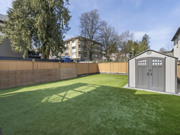 331 Keary Street, New Westminster, BC, V3L 3L2 - 33