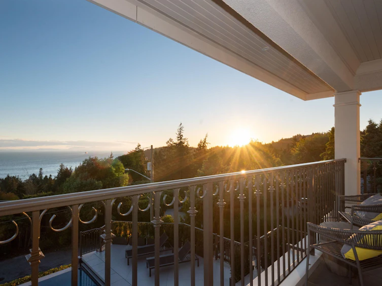 4135 Burkehill Place, West Vancouver, BC, V7V 3M8 - 22