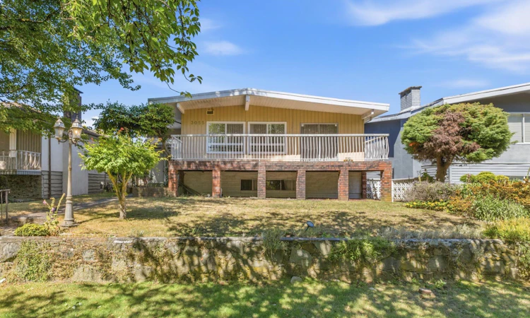 3055 Rosemont Drive