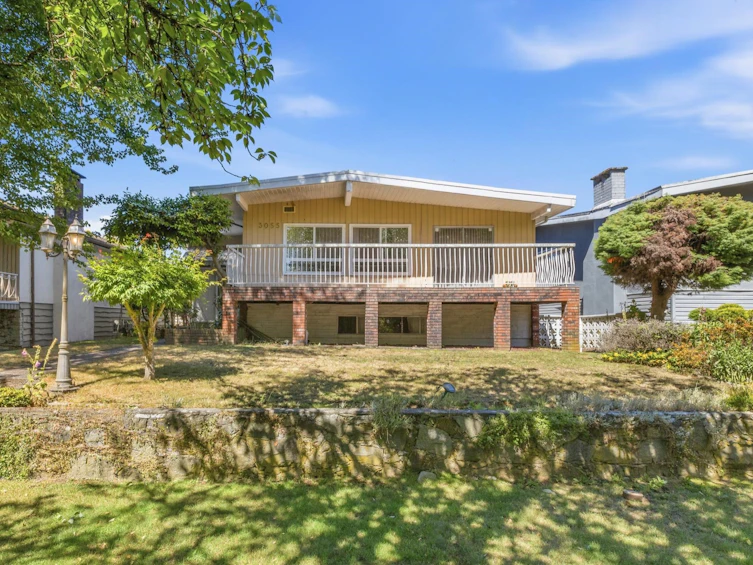 3055 Rosemont Drive, Vancouver, BC, V5S 2C8