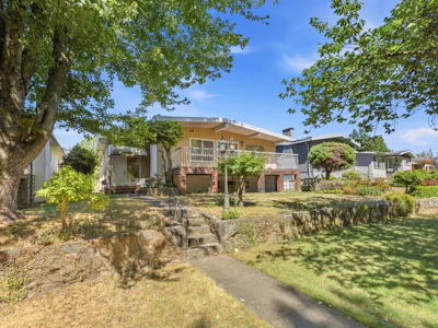 3055 Rosemont Drive - 3