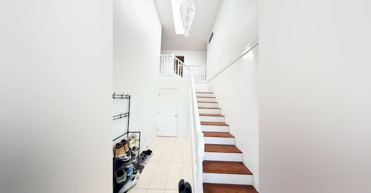 Upper Level-82xx 167a Street, Surrey, BC, V4N 3H5 - 2