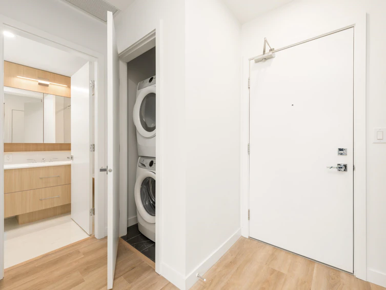 415-9675 King George Boulevard, Surrey, BC, V3T 2V3 - 13