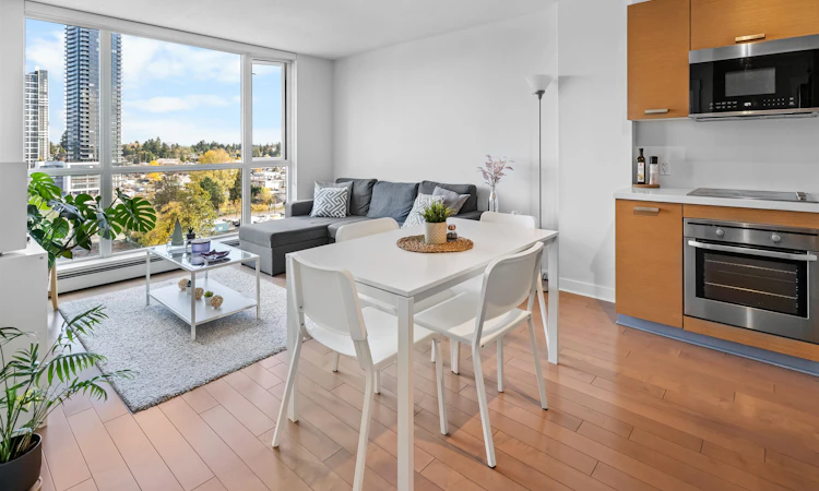 1302-10777 University Drive