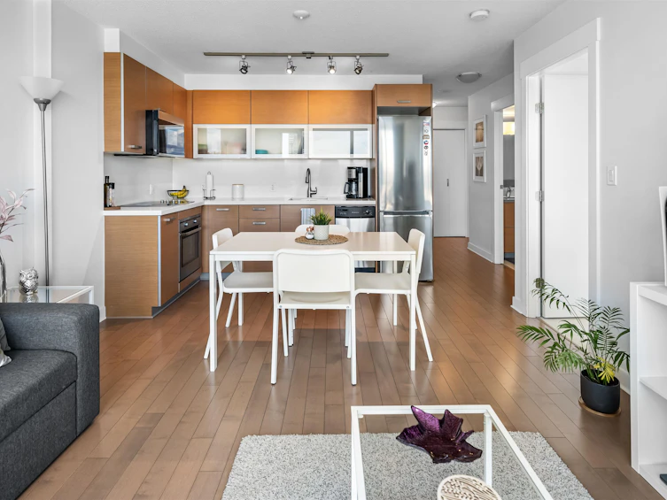 1302-10777 University Drive, Surrey, BC, V3T 0E6 - 3