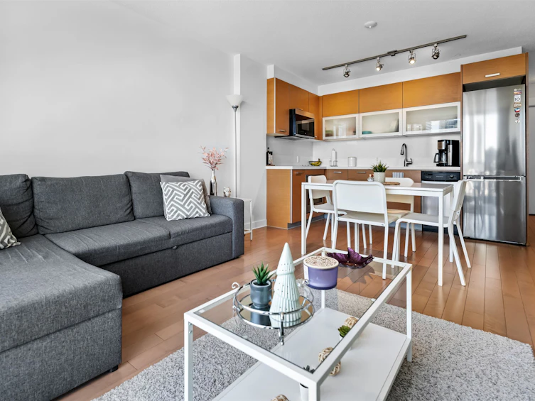 1302-10777 University Drive, Surrey, BC, V3T 0E6 - 4