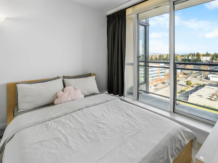 1302-10777 University Drive, Surrey, BC, V3T 0E6 - 13