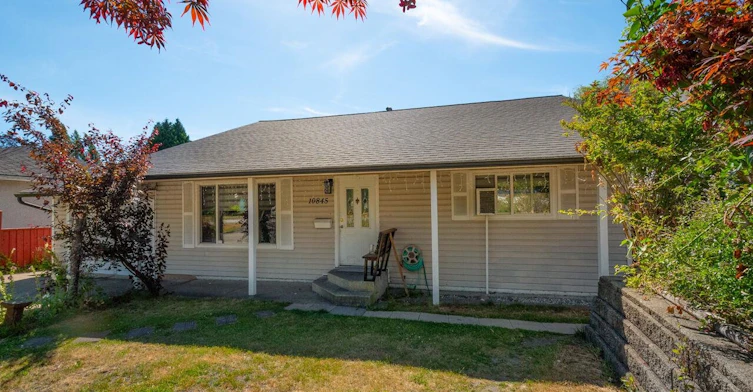 10845 142 Street, Surrey, BC, V3R 3K8 - 3