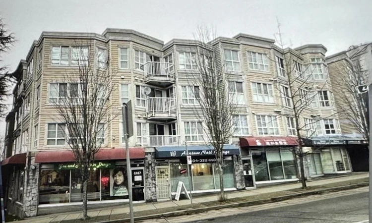 210-6991 Victoria Drive