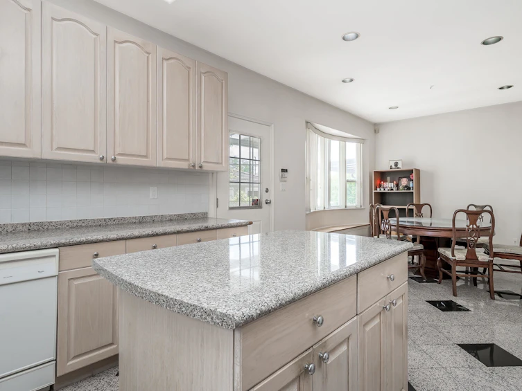 2304 Garden Drive, Vancouver, BC, V5N 4X3 - 12