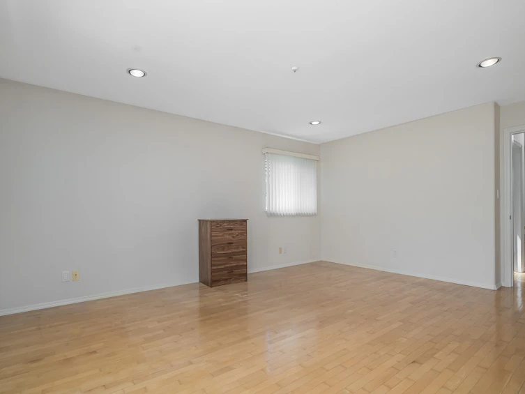 2304 Garden Drive, Vancouver, BC, V5N 4X3 - 24