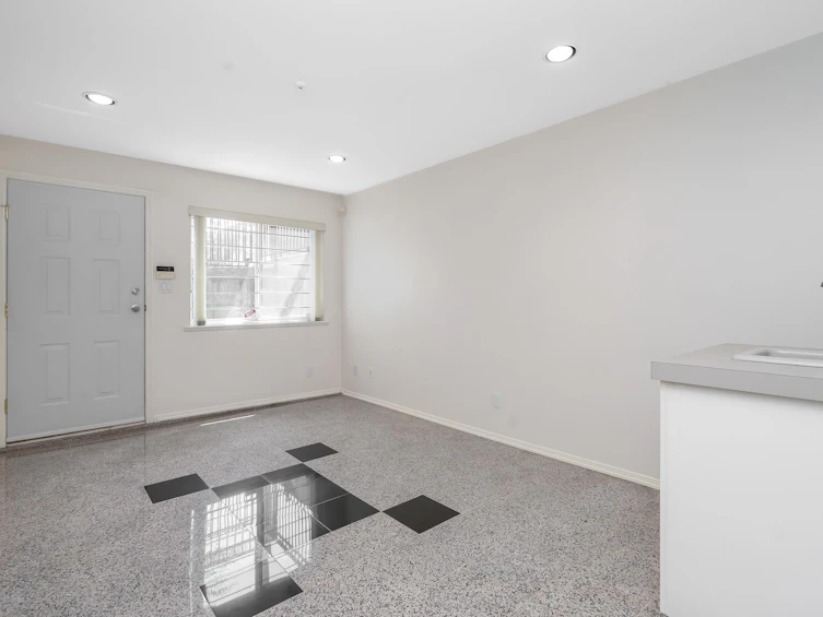 2304 Garden Drive, Vancouver, BC, V5N 4X3 - 18
