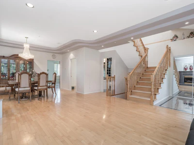 2304 Garden Drive - 5