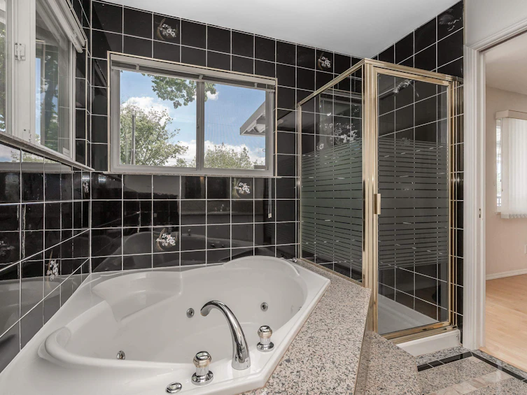 2304 Garden Drive, Vancouver, BC, V5N 4X3 - 28