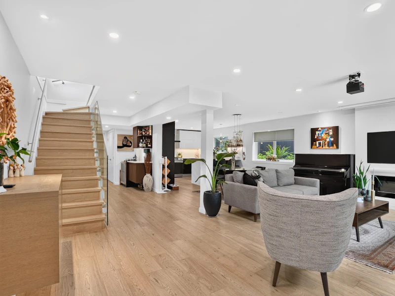 514 W 28th Street, North Vancouver BC V7N 2J5