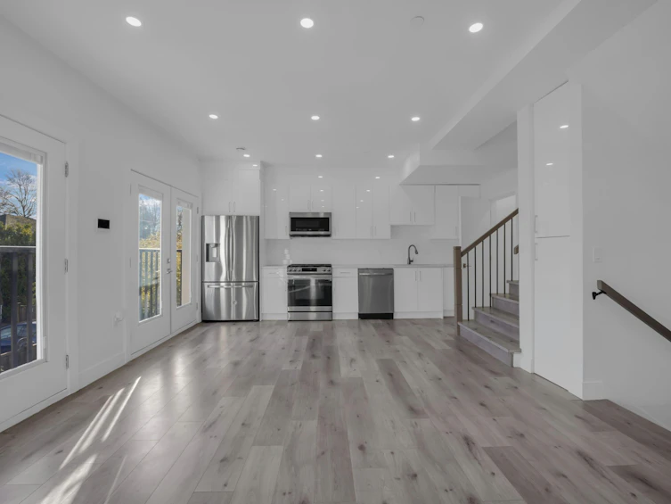 5140 Slocan Street, Vancouver, BC, V5R 2A5 - 5