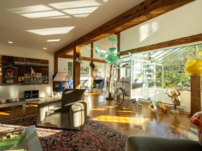 896 Charman Road - 2